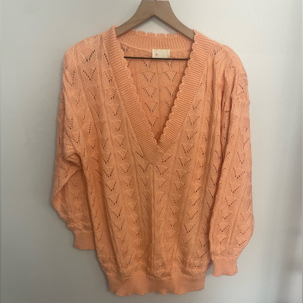 Vintage Ellen D. Peach V-Neck Sweater with Shoulder Pads